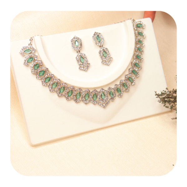 Necklace Set with Emerald Green Crystals and Matching Earrings - Image 2